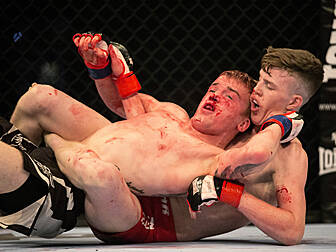 WATCH: Five KOs / stoppages th...